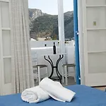 Oscar 4* Kamári