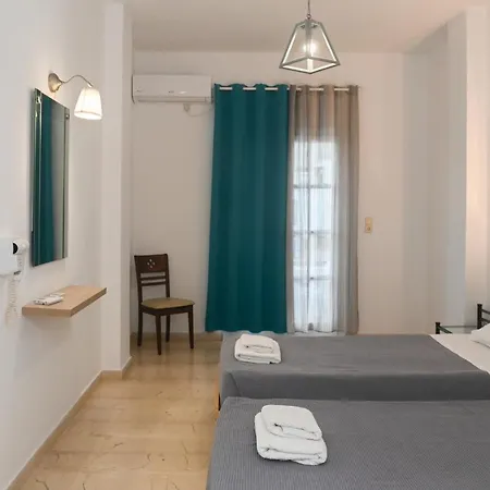 Oscar * Kamari (Santorini)